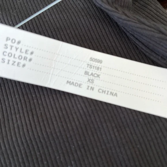 Theo & Spence Ribbed Black Tee - Picture 4 of 5